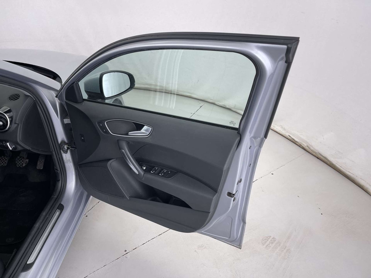 Used Audi A1 2015 for sale - 77172460: Photo 29