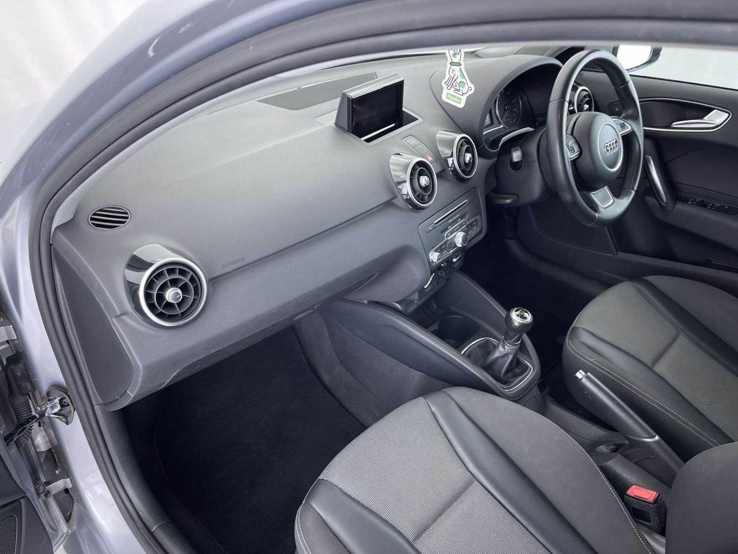 Used Audi A1 2015 for sale - 77172460: Photo 32