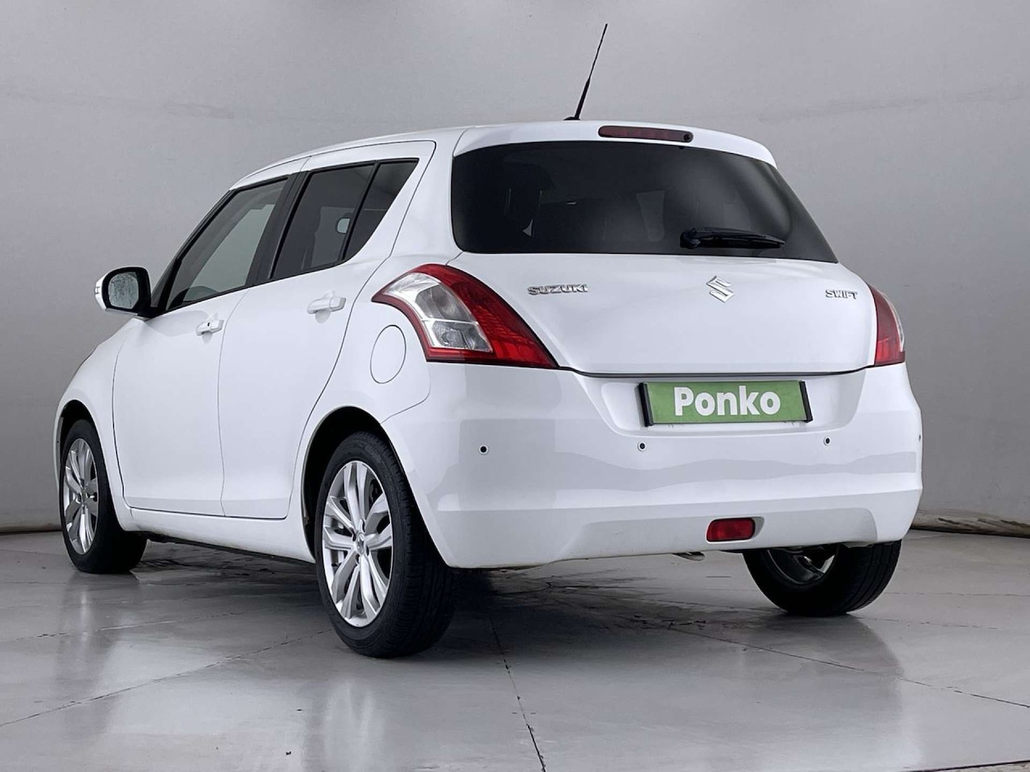 Used Suzuki Swift 2015 for sale - 76623846: Photo 3