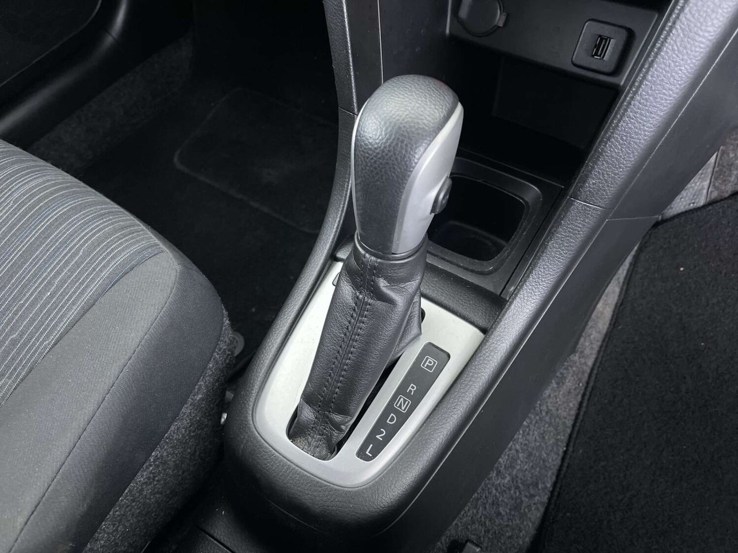 Used Suzuki Swift 2015 for sale - 76623846: Photo 47