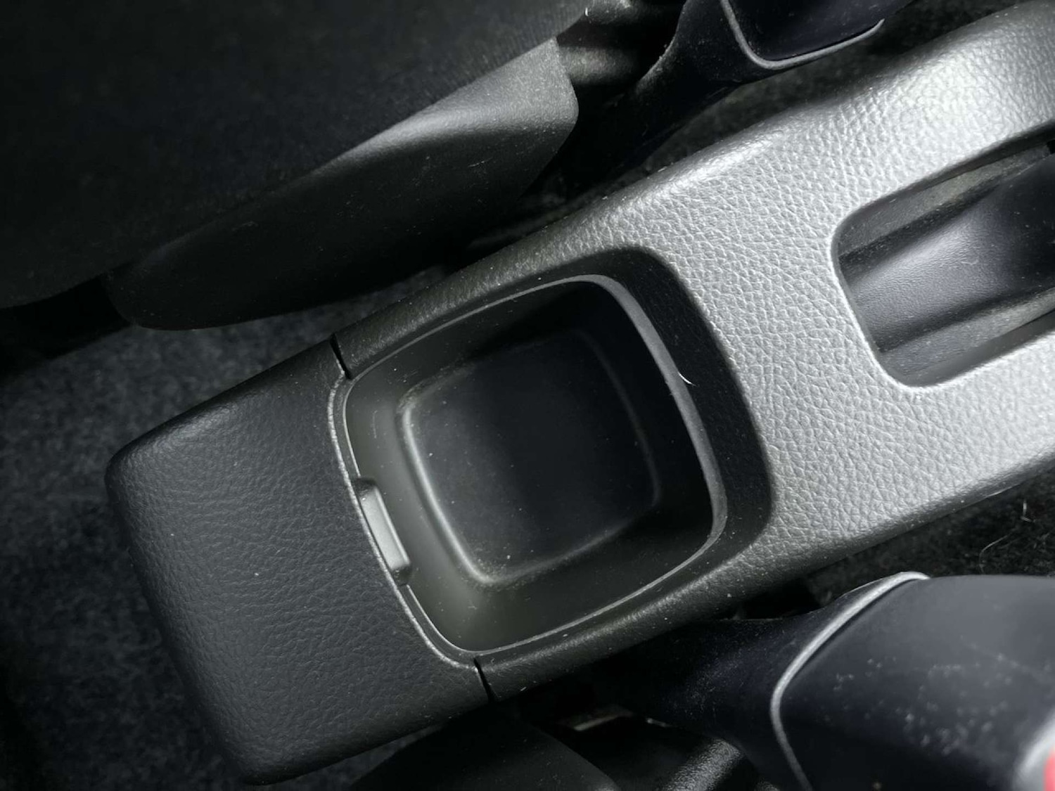 Used Suzuki Swift 2015 for sale - 76623846: Photo 48