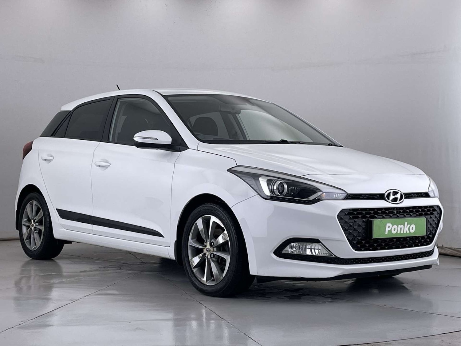 Used Hyundai i20 2016 for sale - 76602108: Photo 1