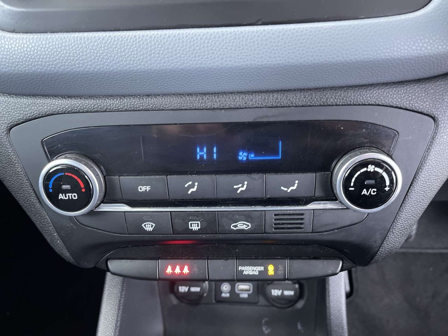 Used Hyundai i20 2016 for sale - 76602108: Photo 38