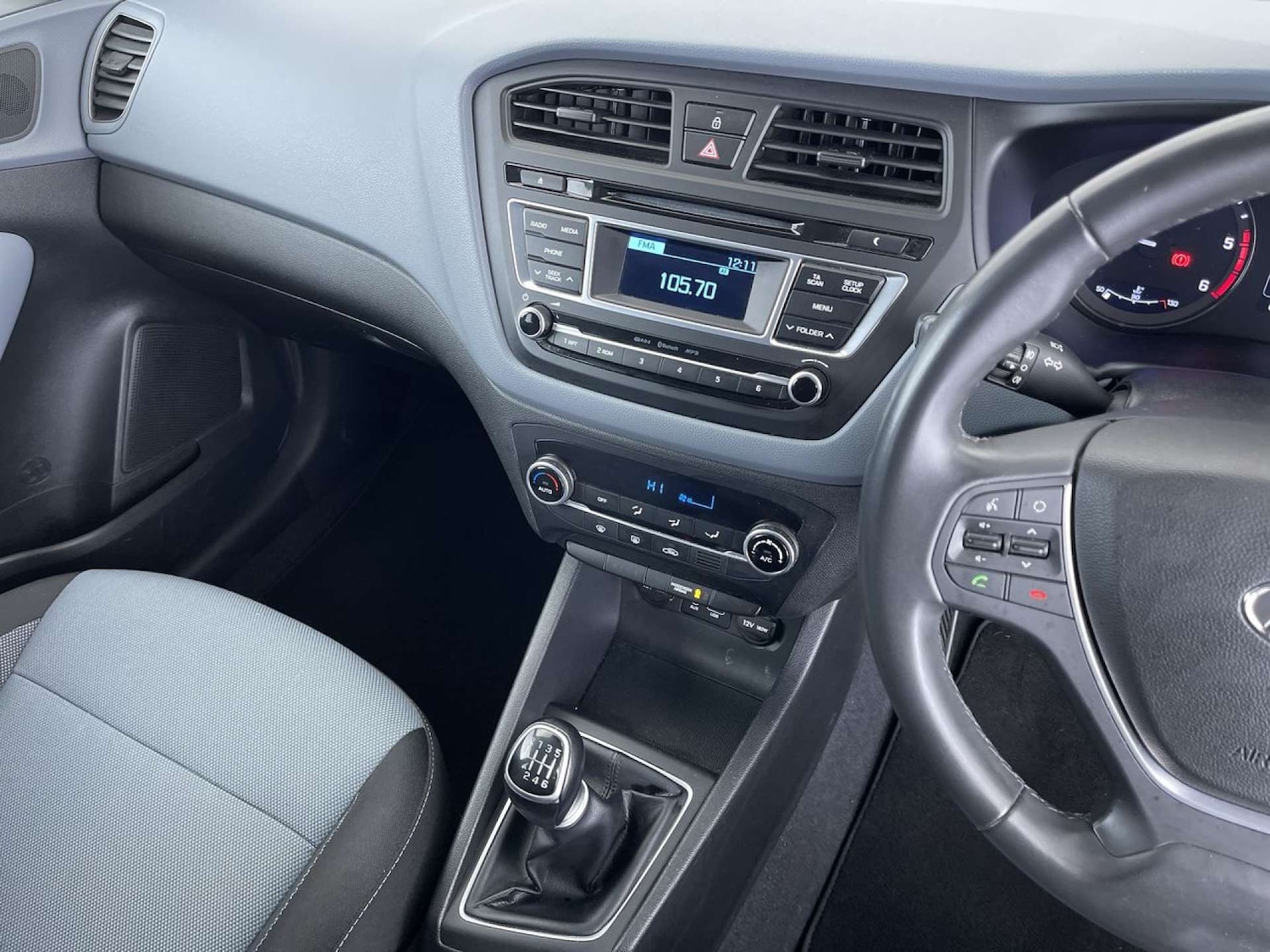 Used Hyundai i20 2016 for sale - 76602108: Photo 39