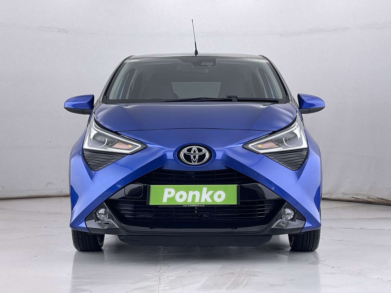 Used Toyota AYGO 2018 for sale - 76830229: Photo 14