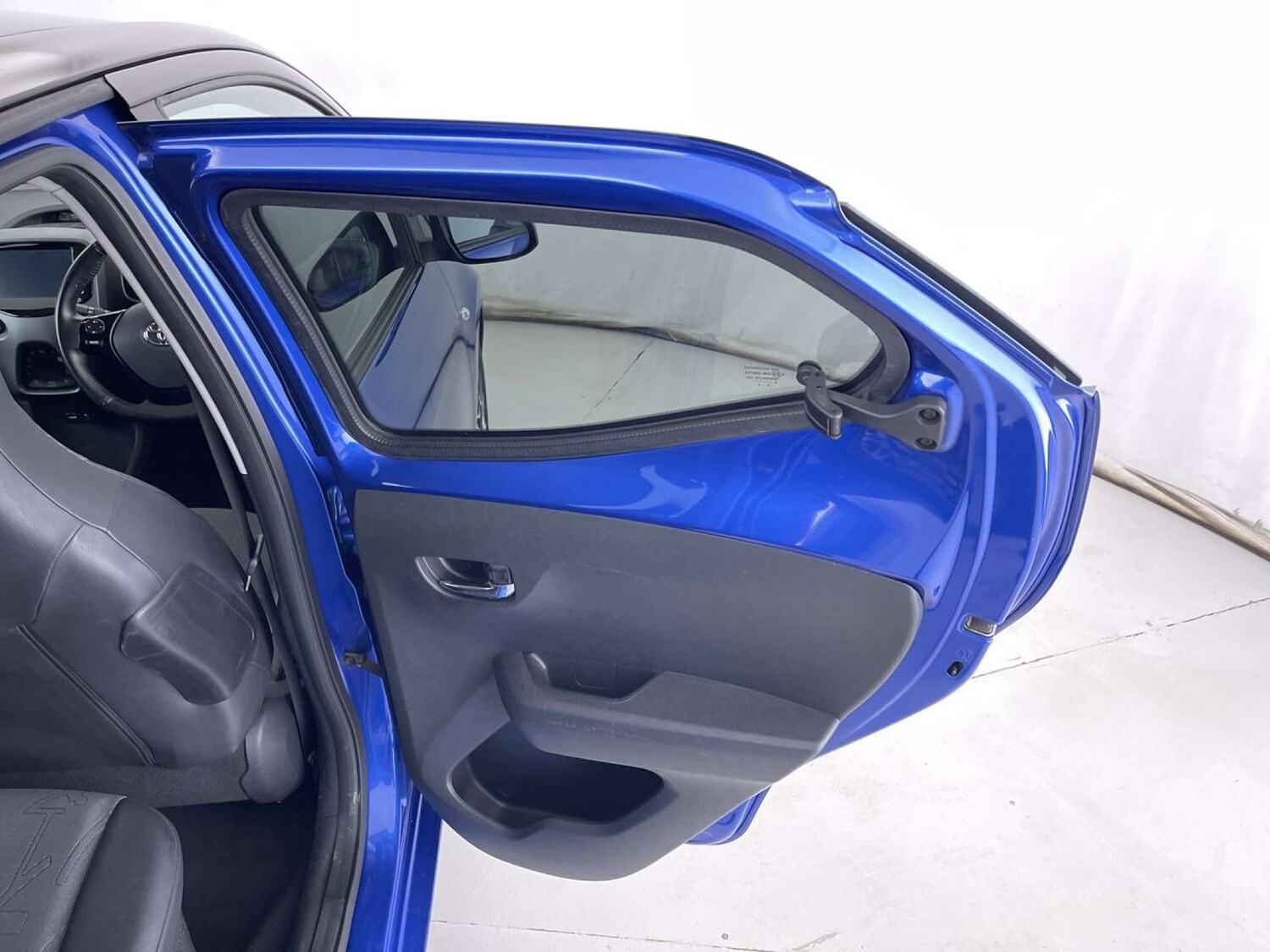 Used Toyota AYGO 2018 for sale - 76830229: Photo 30