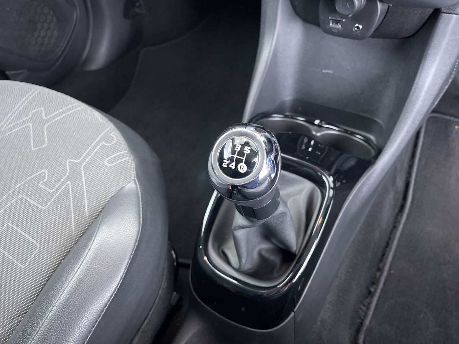 Used Toyota AYGO 2018 for sale - 76830229: Photo 48