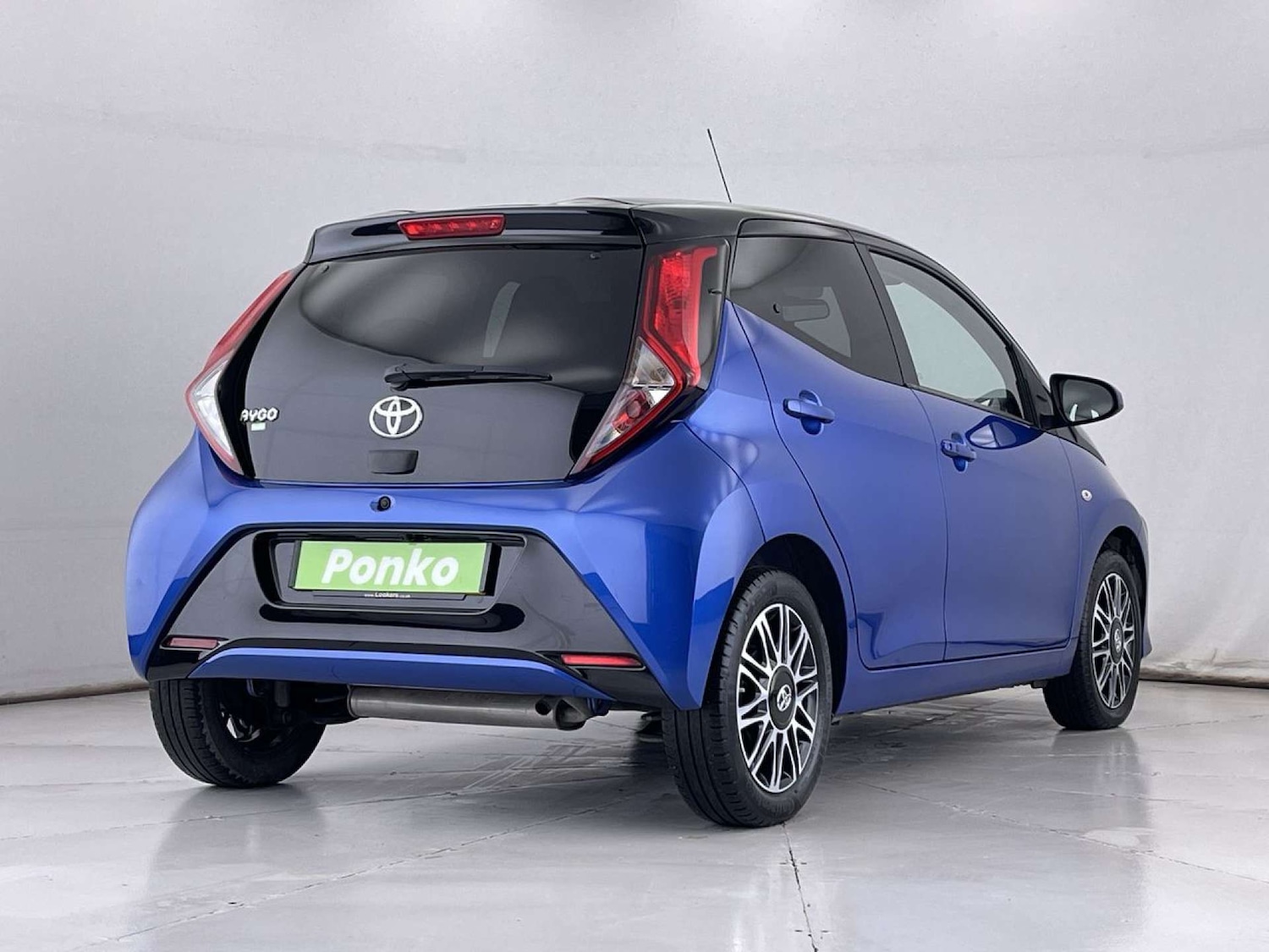 Used Toyota AYGO 2018 for sale - 76830229: Photo 5