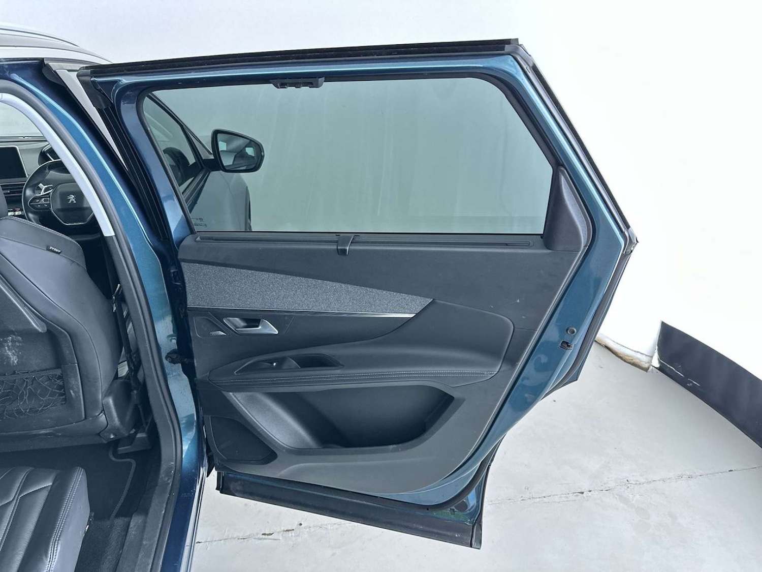 Used Peugeot 5008 2018 for sale - 77583887: Photo 30