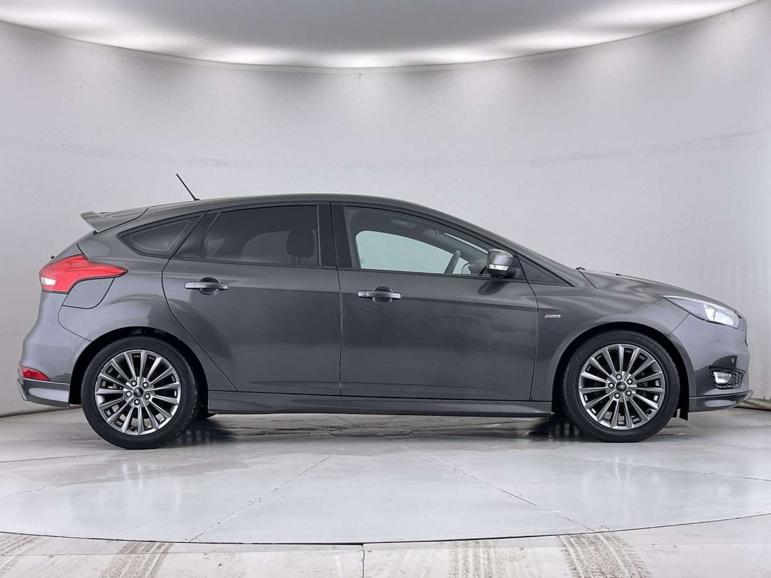 Used Ford Focus 2017 for sale - 76402712: Photo 15