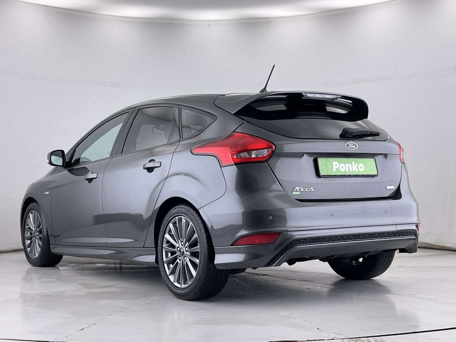 Used Ford Focus 2017 for sale - 76402712: Photo 3