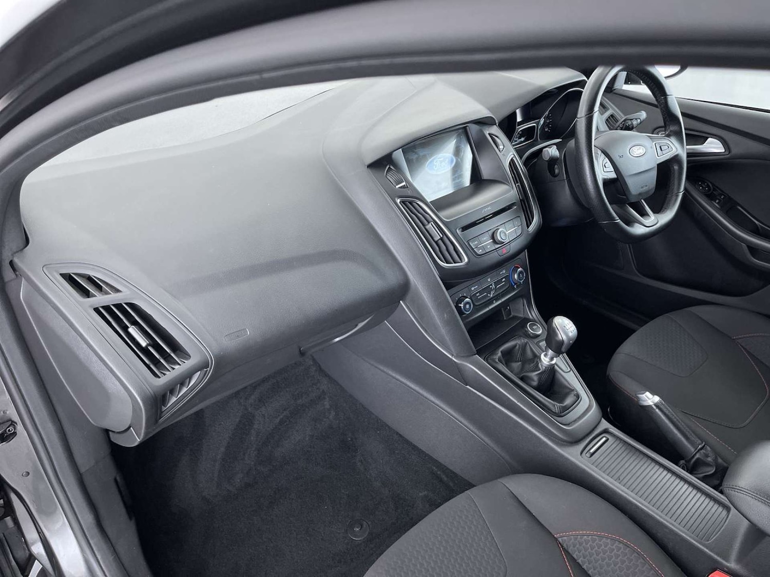 Used Ford Focus 2017 for sale - 76402712: Photo 32