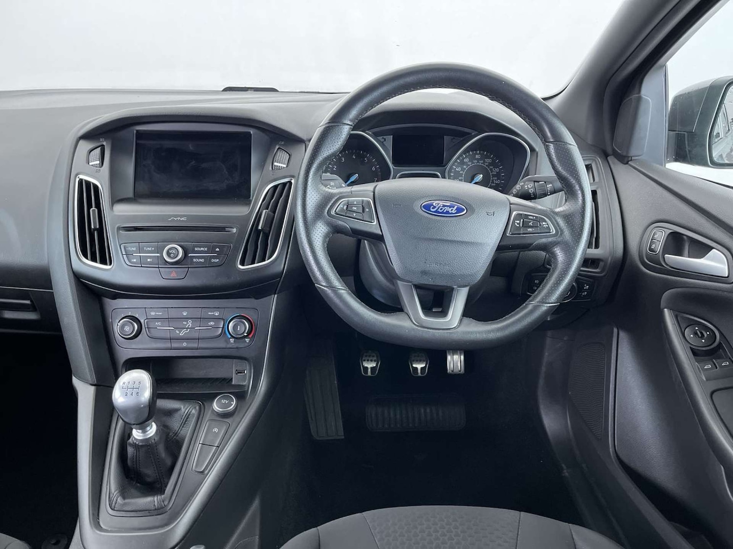 Used Ford Focus 2017 for sale - 76402712: Photo 35