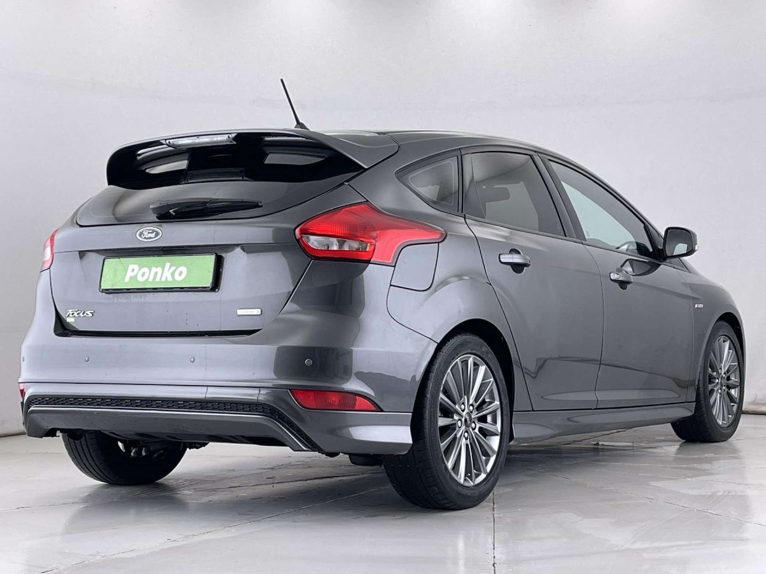 Used Ford Focus 2017 for sale - 76402712: Photo 5