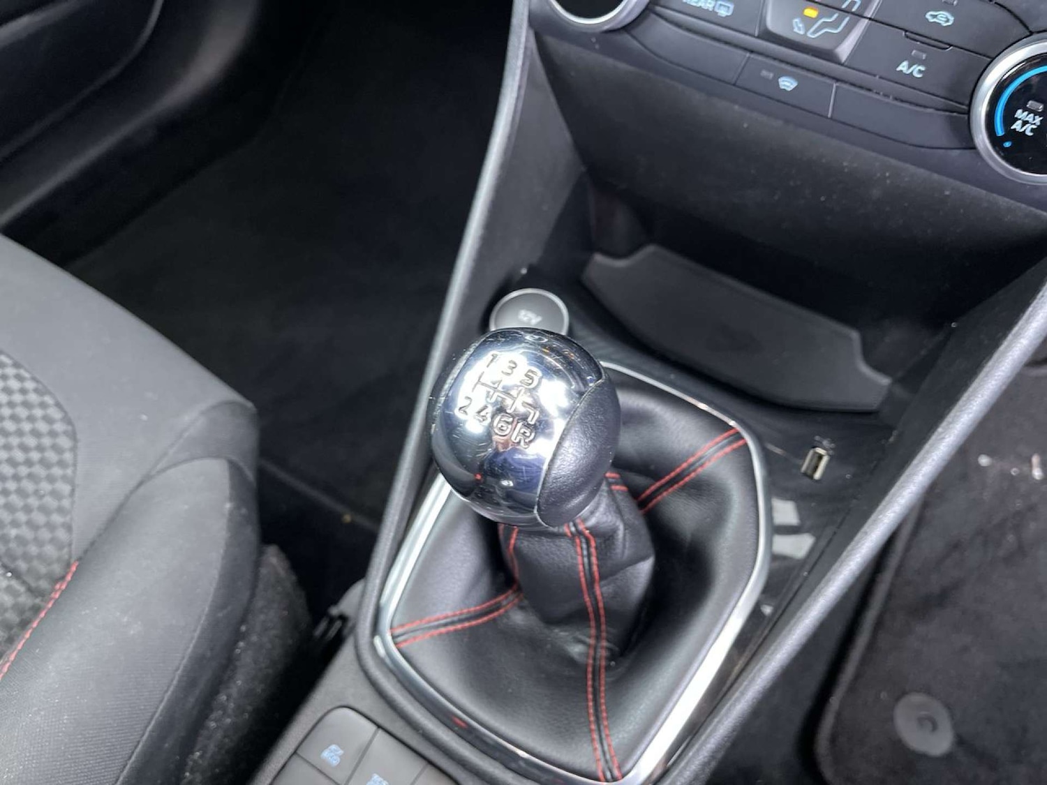 Used Ford Fiesta 2019 for sale - 77224825: Photo 48