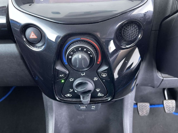 Used Toyota AYGO 2015 for sale - 75958278: Photo 41