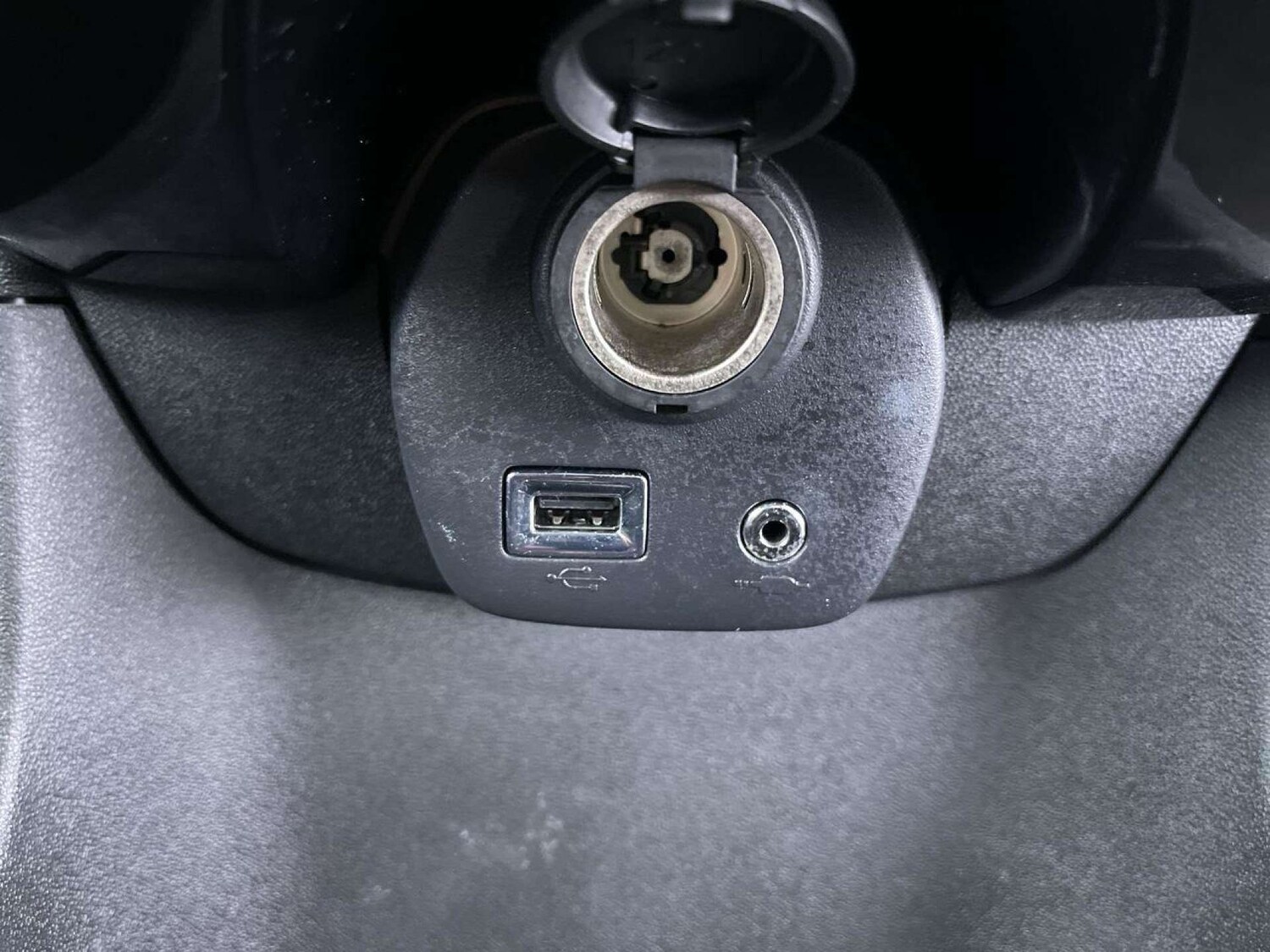 Used Toyota AYGO 2015 for sale - 75958278: Photo 43