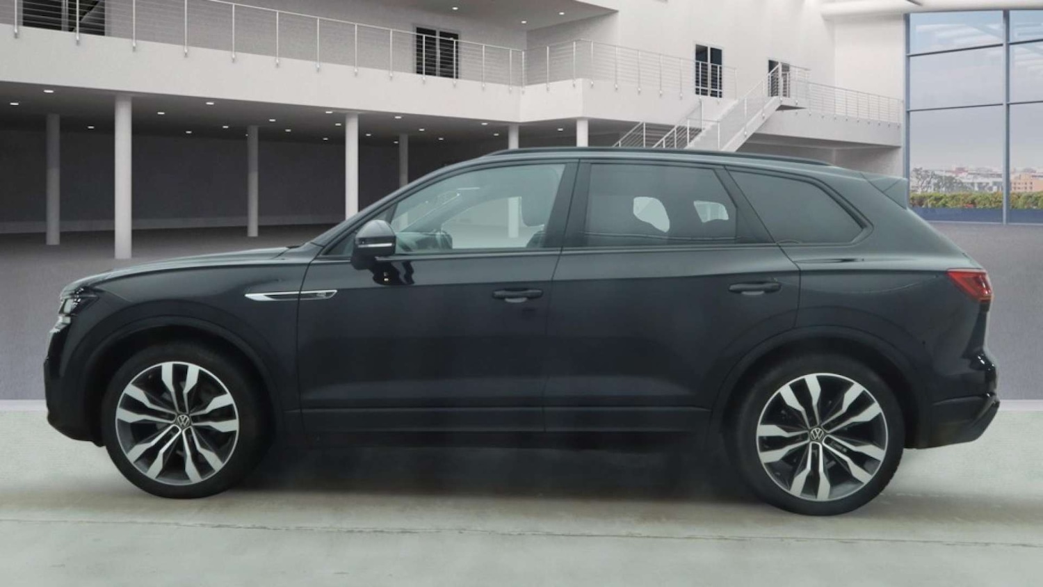 Used Volkswagen Touareg 2022 for sale - 77431937: Photo 6