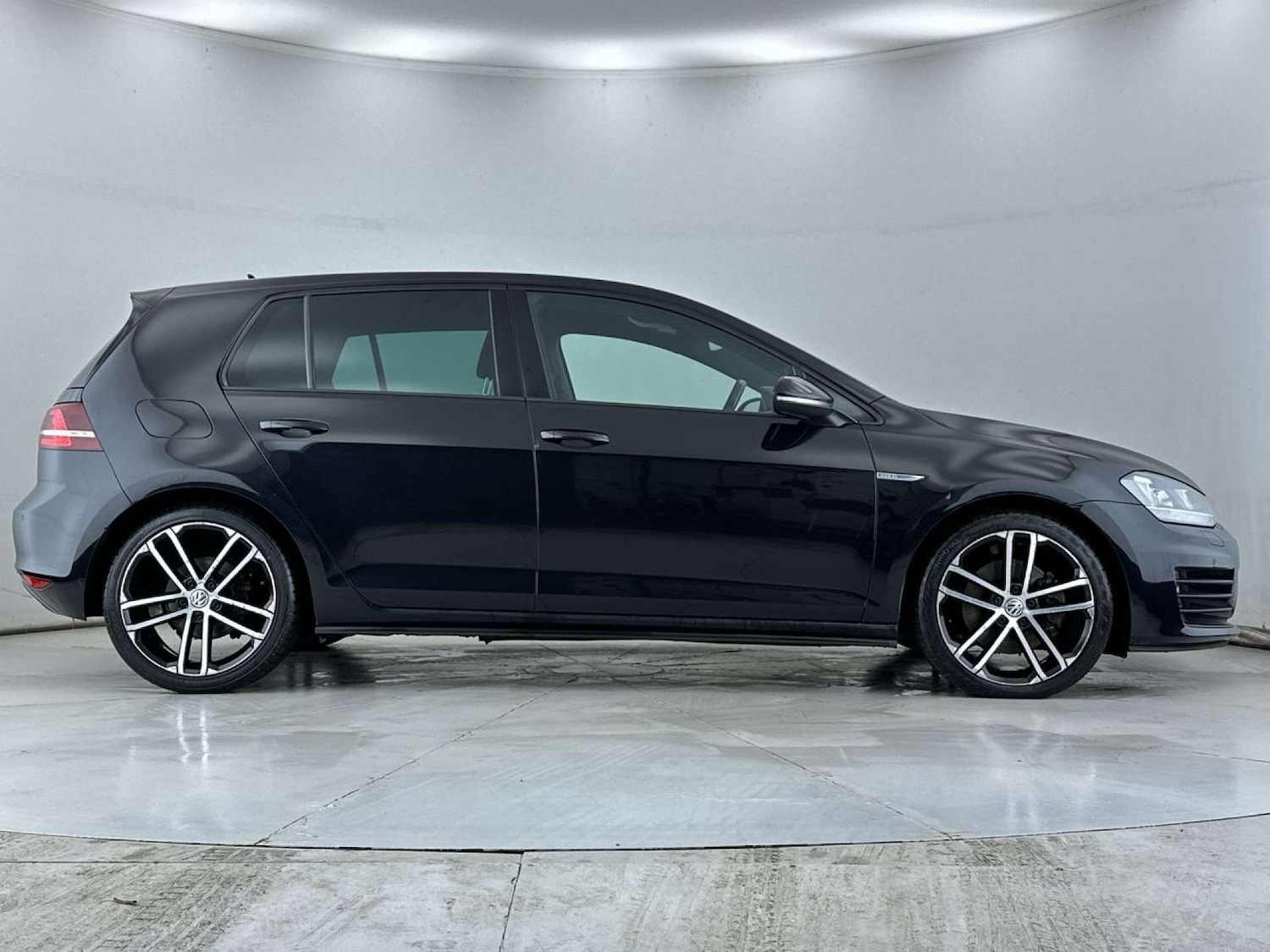 Used Volkswagen Golf 2017 for sale - 77872443: Photo 14