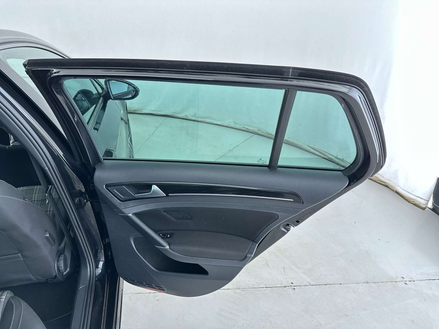 Used Volkswagen Golf 2017 for sale - 77872443: Photo 26