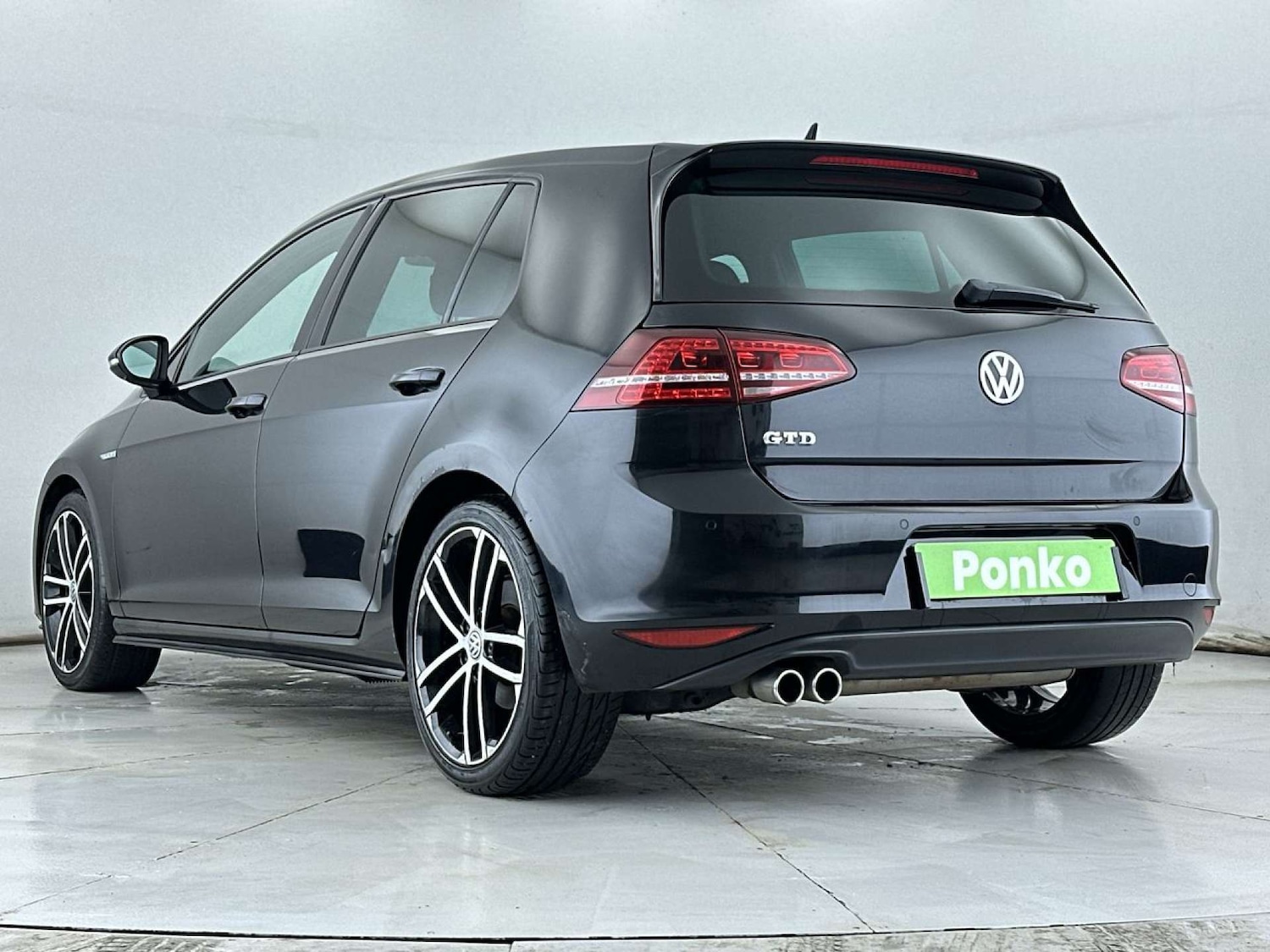 Used Volkswagen Golf 2017 for sale - 77872443: Photo 3