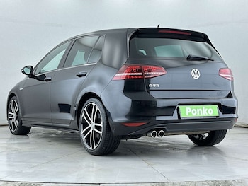 Used Volkswagen Golf 2017 for sale - 77872443: Photo