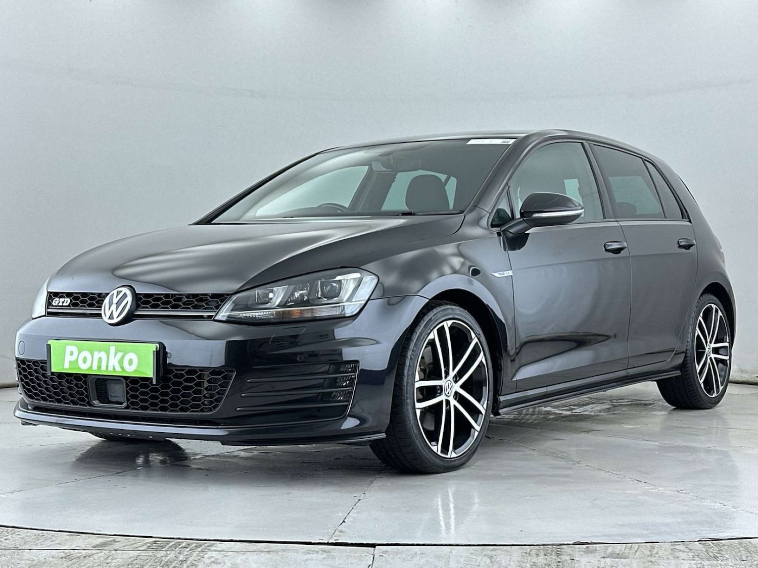 Used Volkswagen Golf 2017 for sale - 77872443: Photo 4