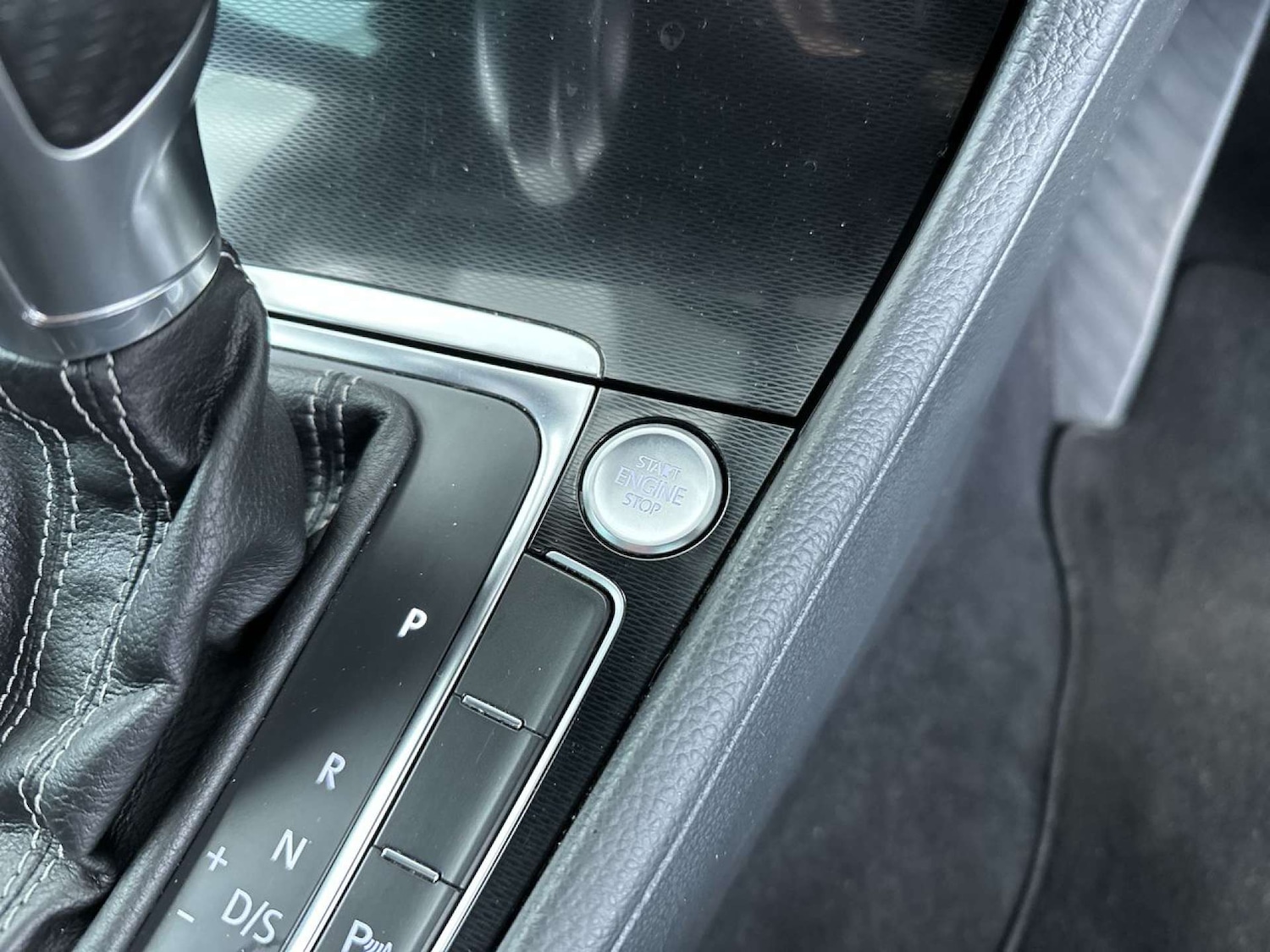 Used Volkswagen Golf 2017 for sale - 77872443: Photo 42