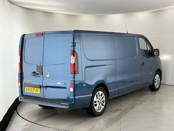 Used Vauxhall Vivaro 2017 for sale - 78210401: Photo