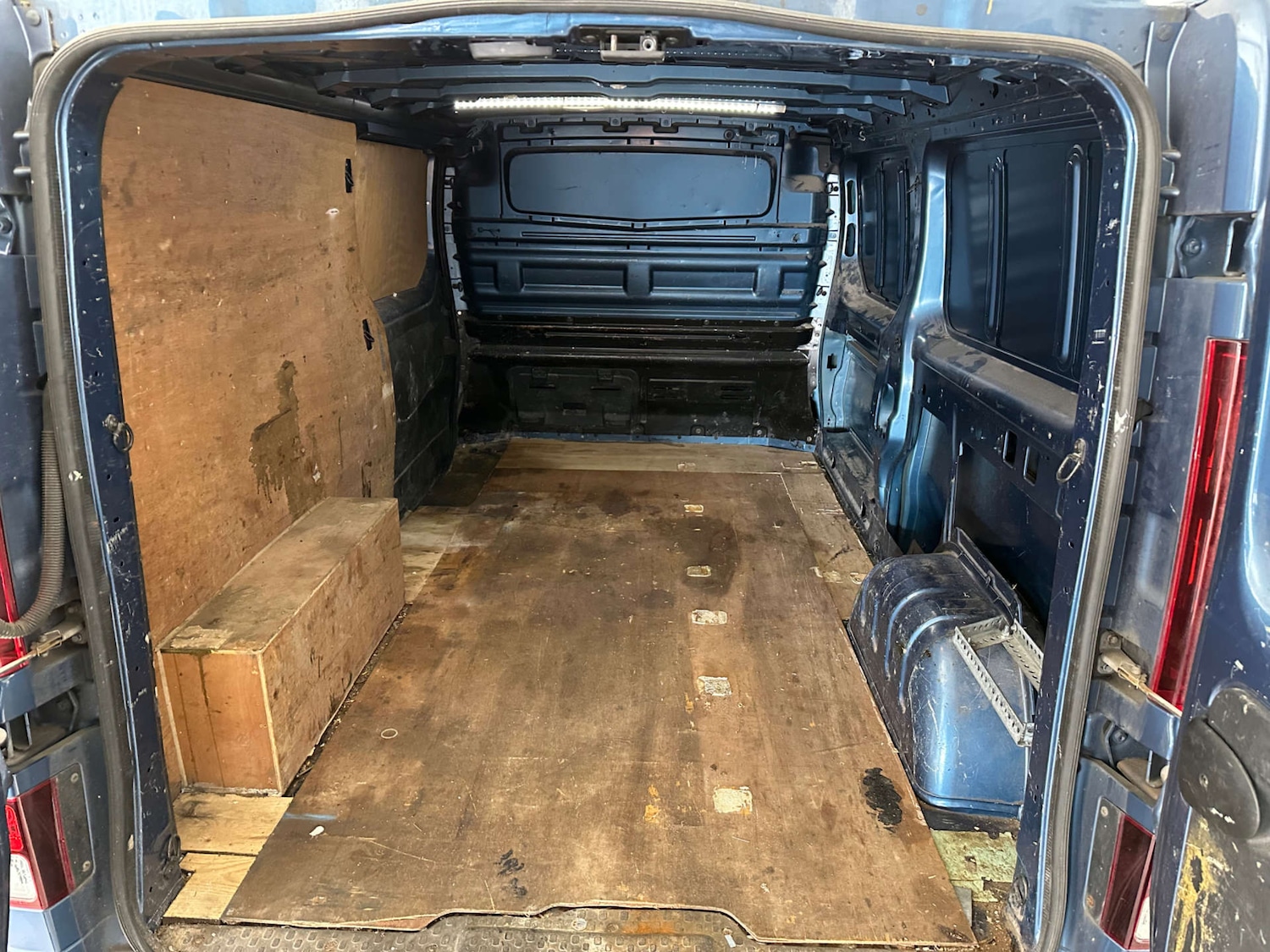 Used Vauxhall Vivaro 2017 for sale - 78210401: Photo 7