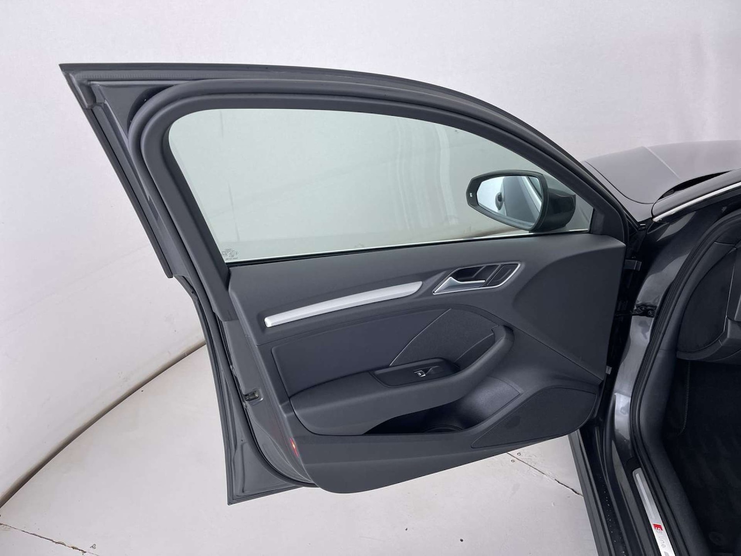 Used Audi A3 2015 for sale - 76735783: Photo 27