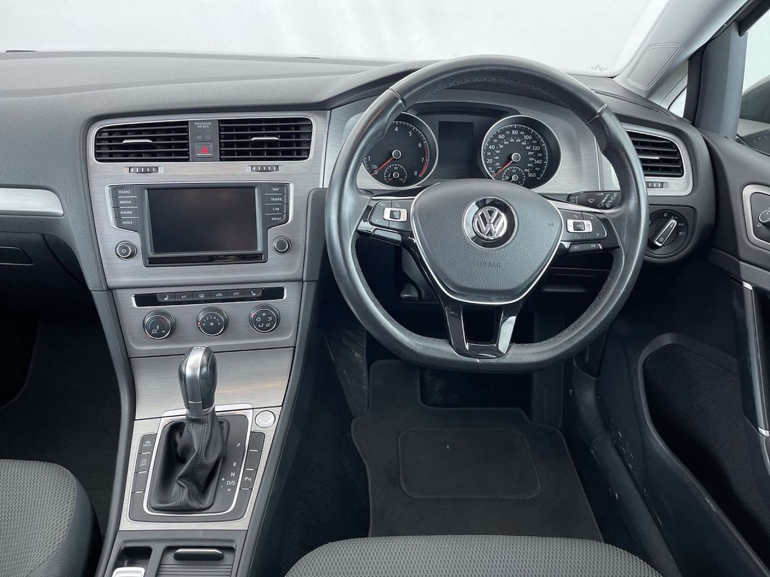 Used Volkswagen Golf 2016 for sale - 76623853: Photo 35
