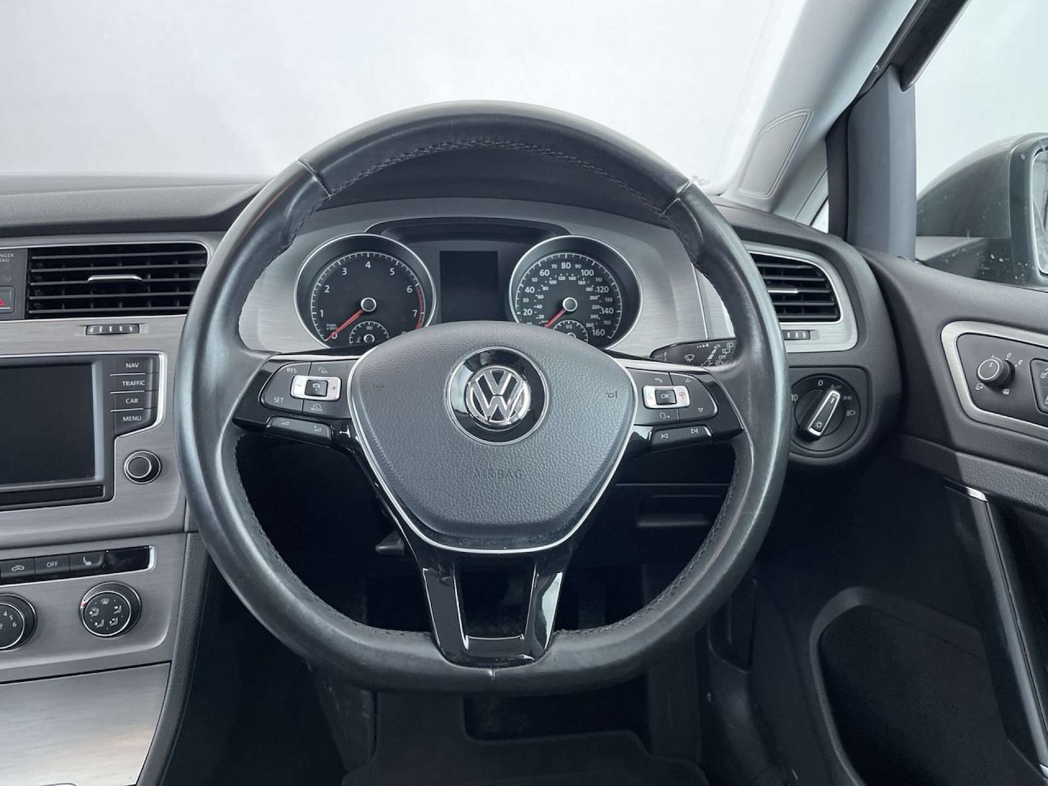 Used Volkswagen Golf 2016 for sale - 76623853: Photo 36