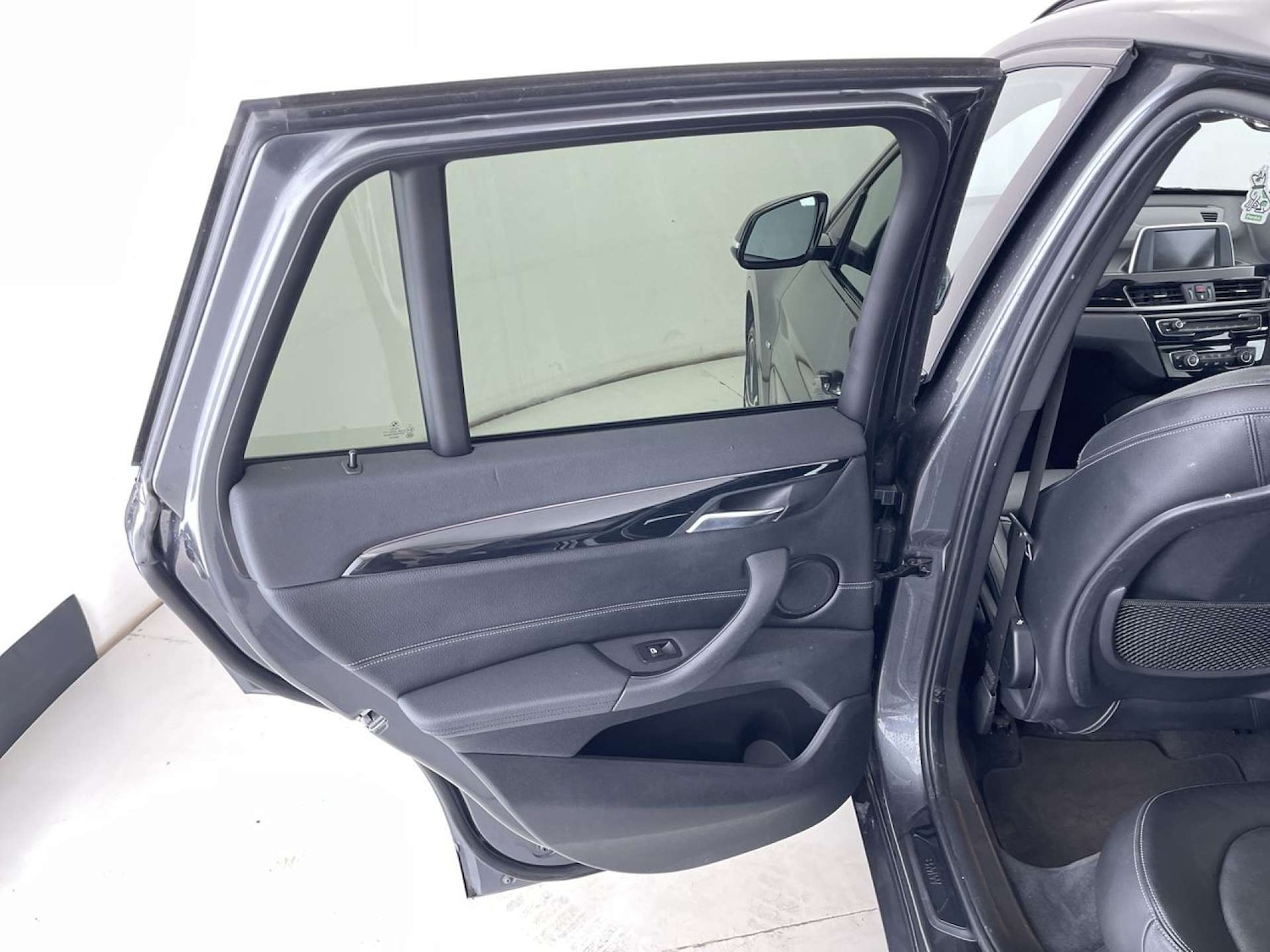 Used BMW X1 2017 for sale - 76009012: Photo 28