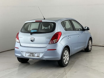 Used Hyundai i20 2013 for sale - 77364273: Photo