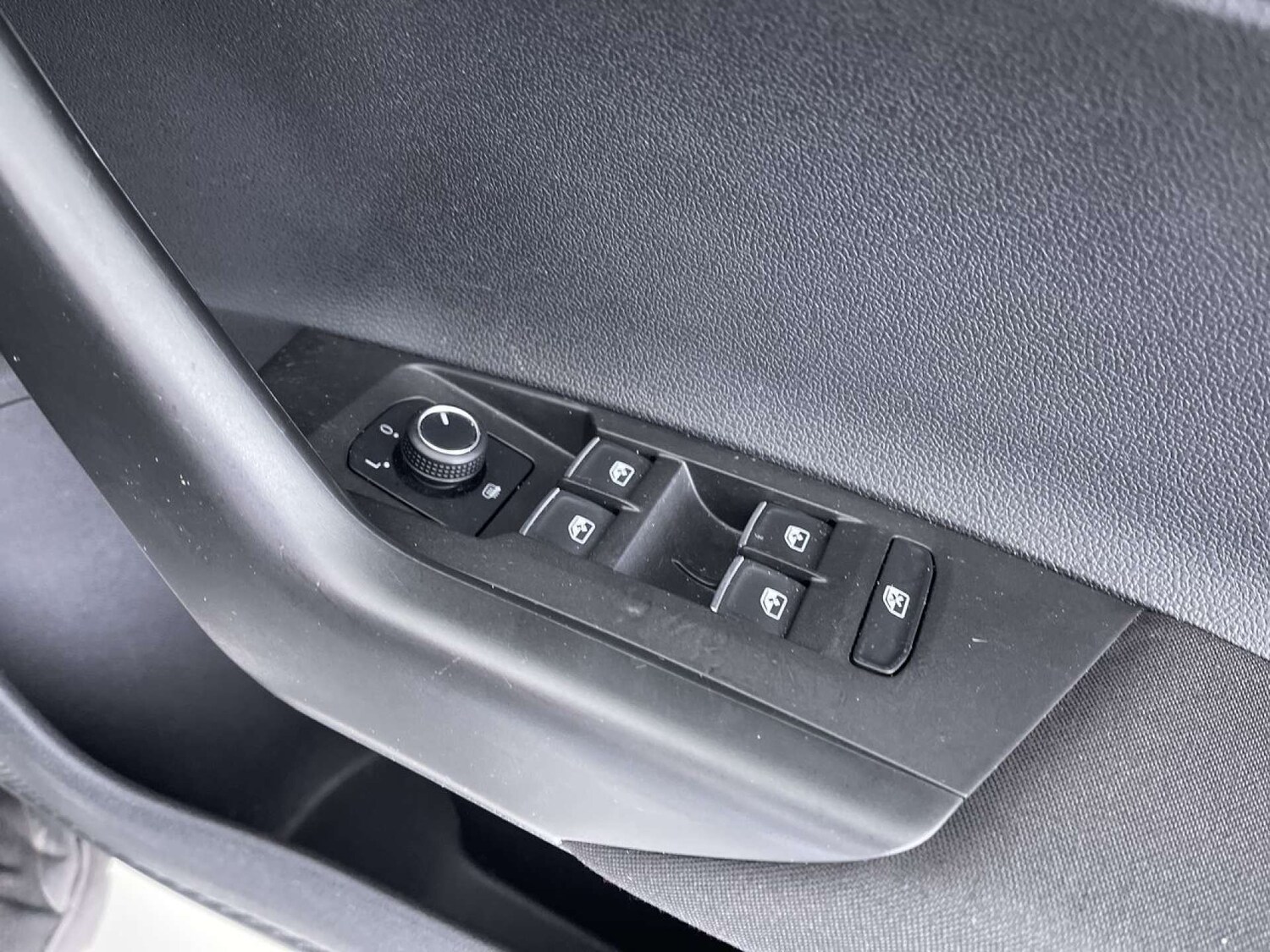 Used Volkswagen Polo 2018 for sale - 77502010: Photo 50