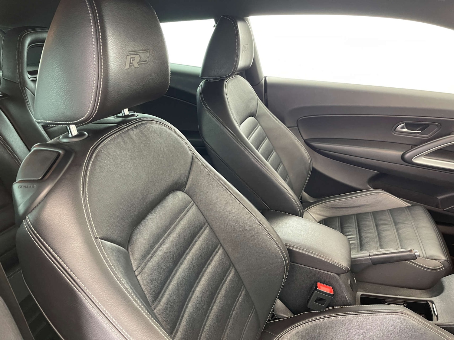 Used Volkswagen Scirocco 2017 for sale - 77297311: Photo 8