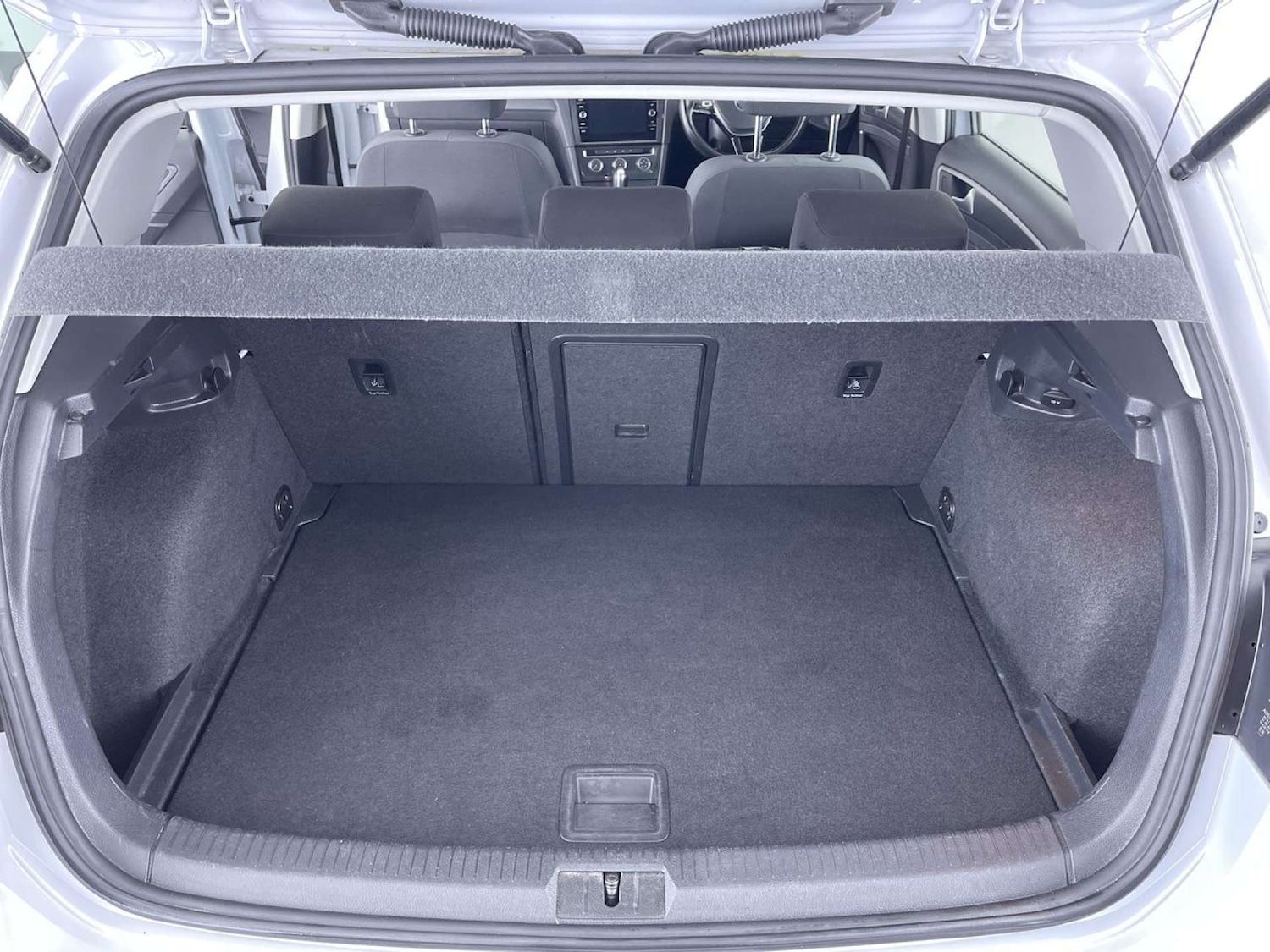 Used Volkswagen Golf 2018 for sale - 77245603: Photo 10