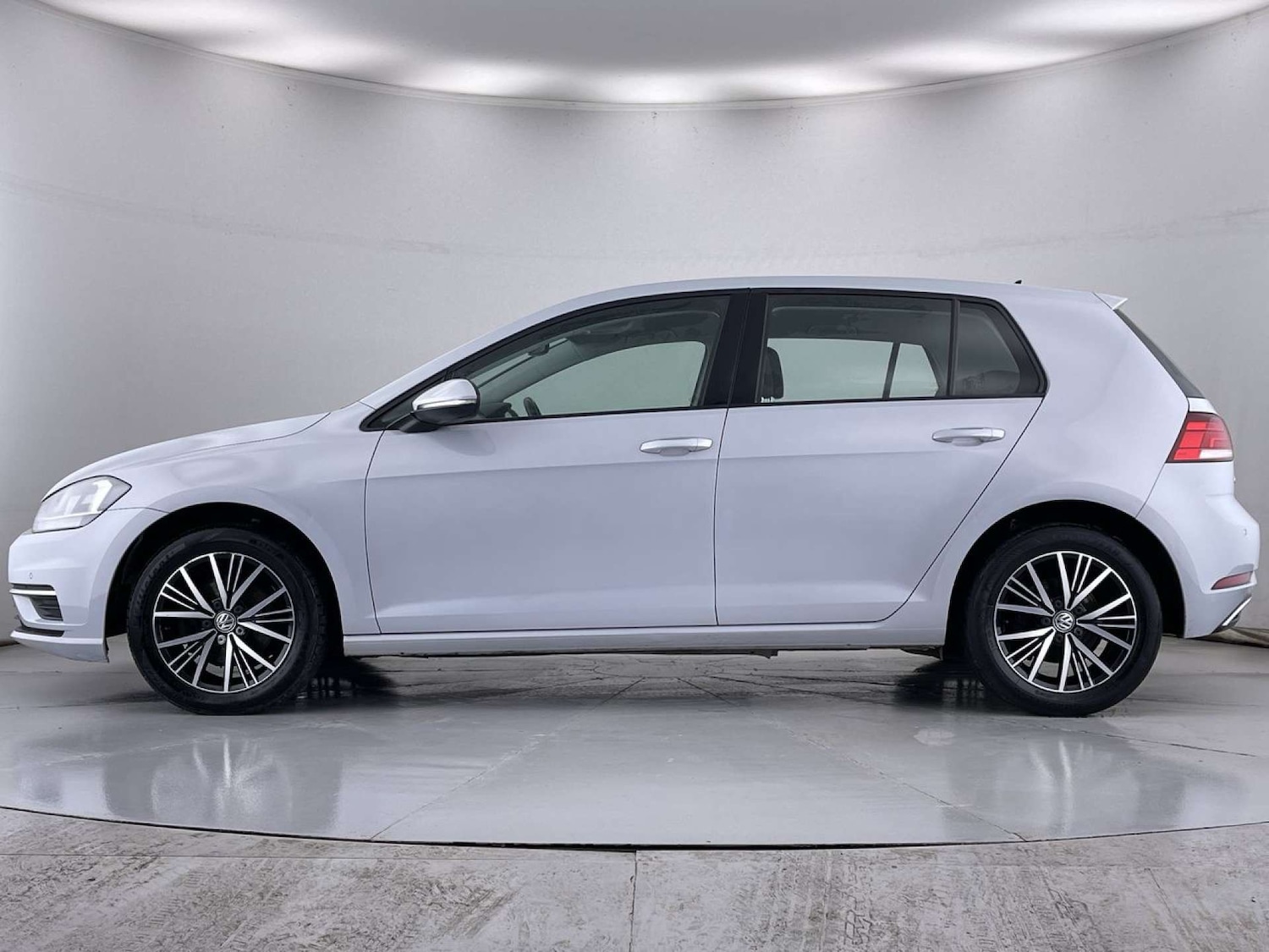 Used Volkswagen Golf 2018 for sale - 77245603: Photo 16