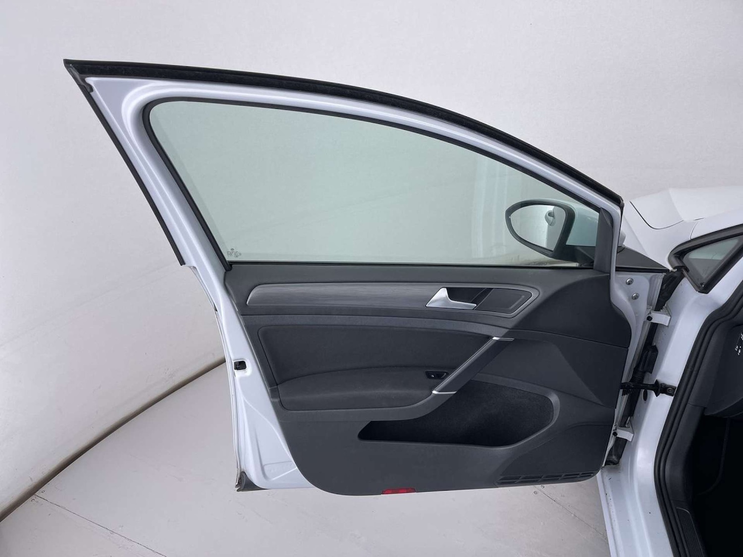 Used Volkswagen Golf 2018 for sale - 77245603: Photo 27