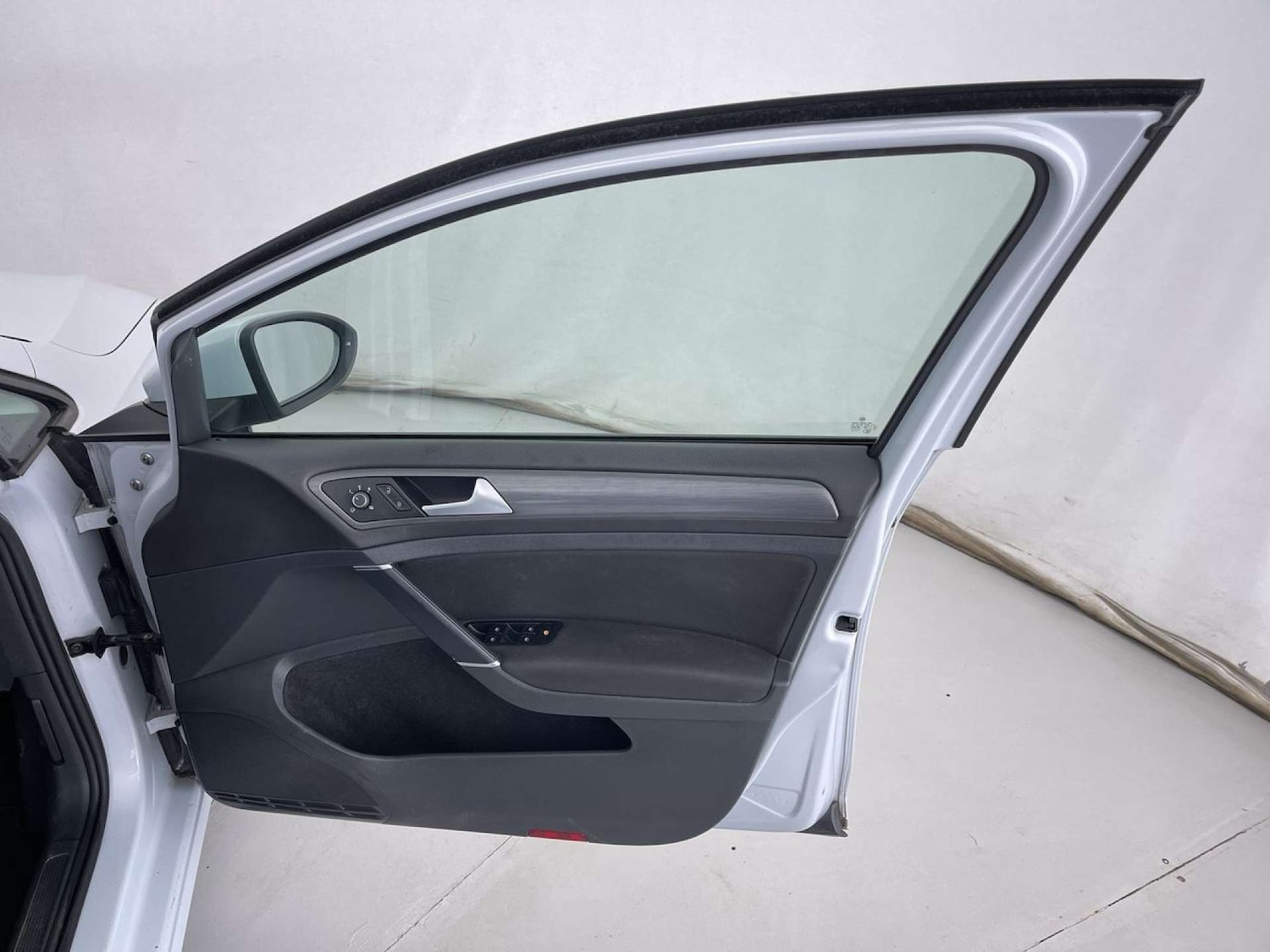 Used Volkswagen Golf 2018 for sale - 77245603: Photo 29