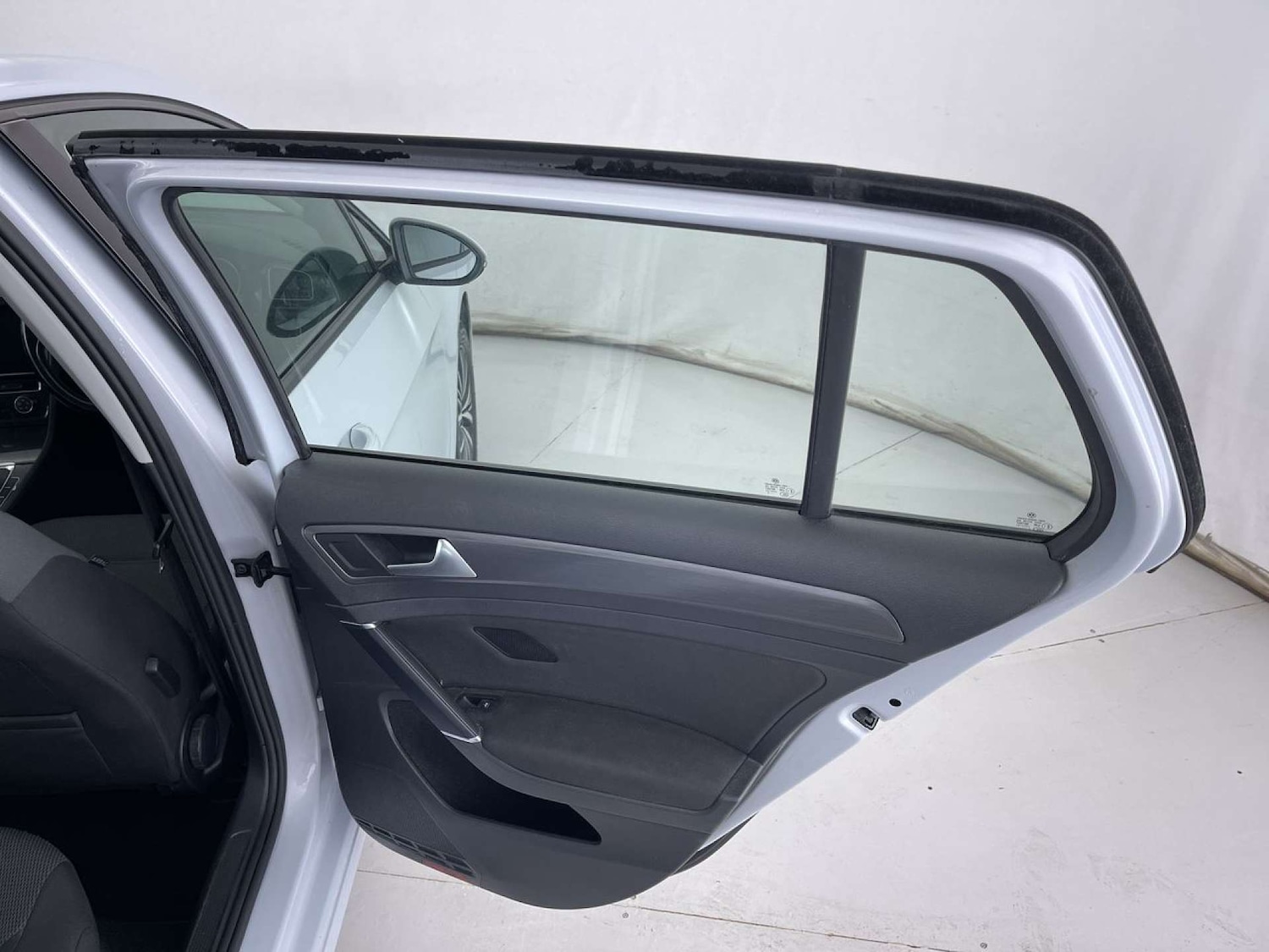 Used Volkswagen Golf 2018 for sale - 77245603: Photo 30