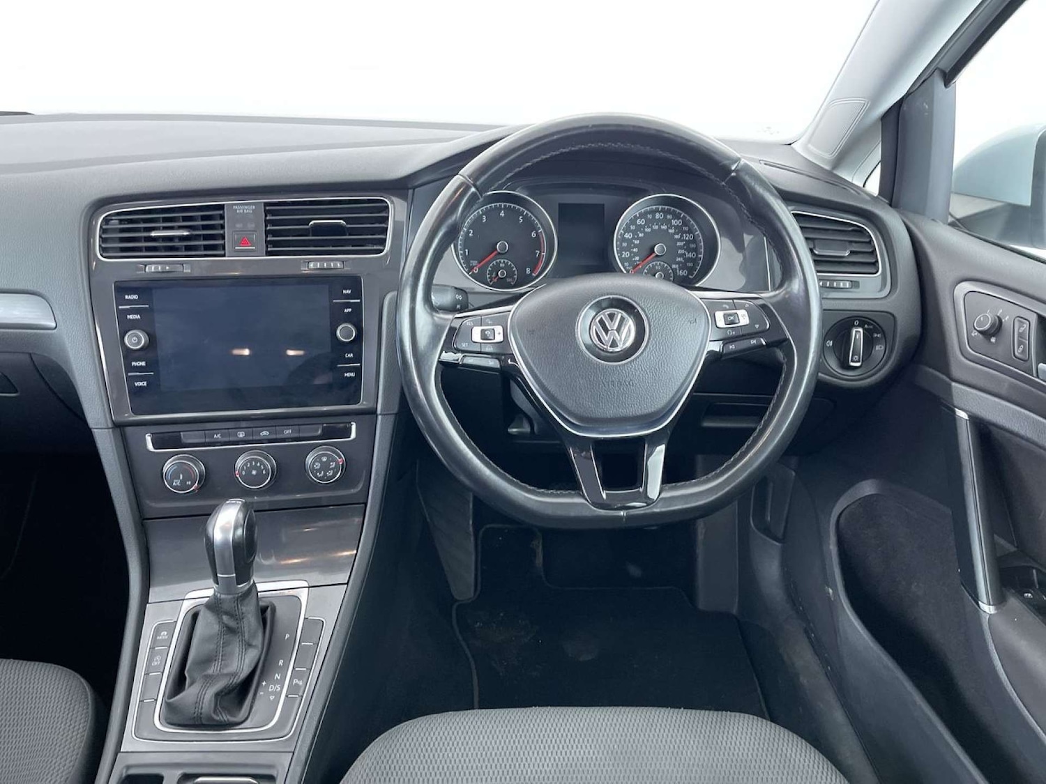 Used Volkswagen Golf 2018 for sale - 77245603: Photo 35