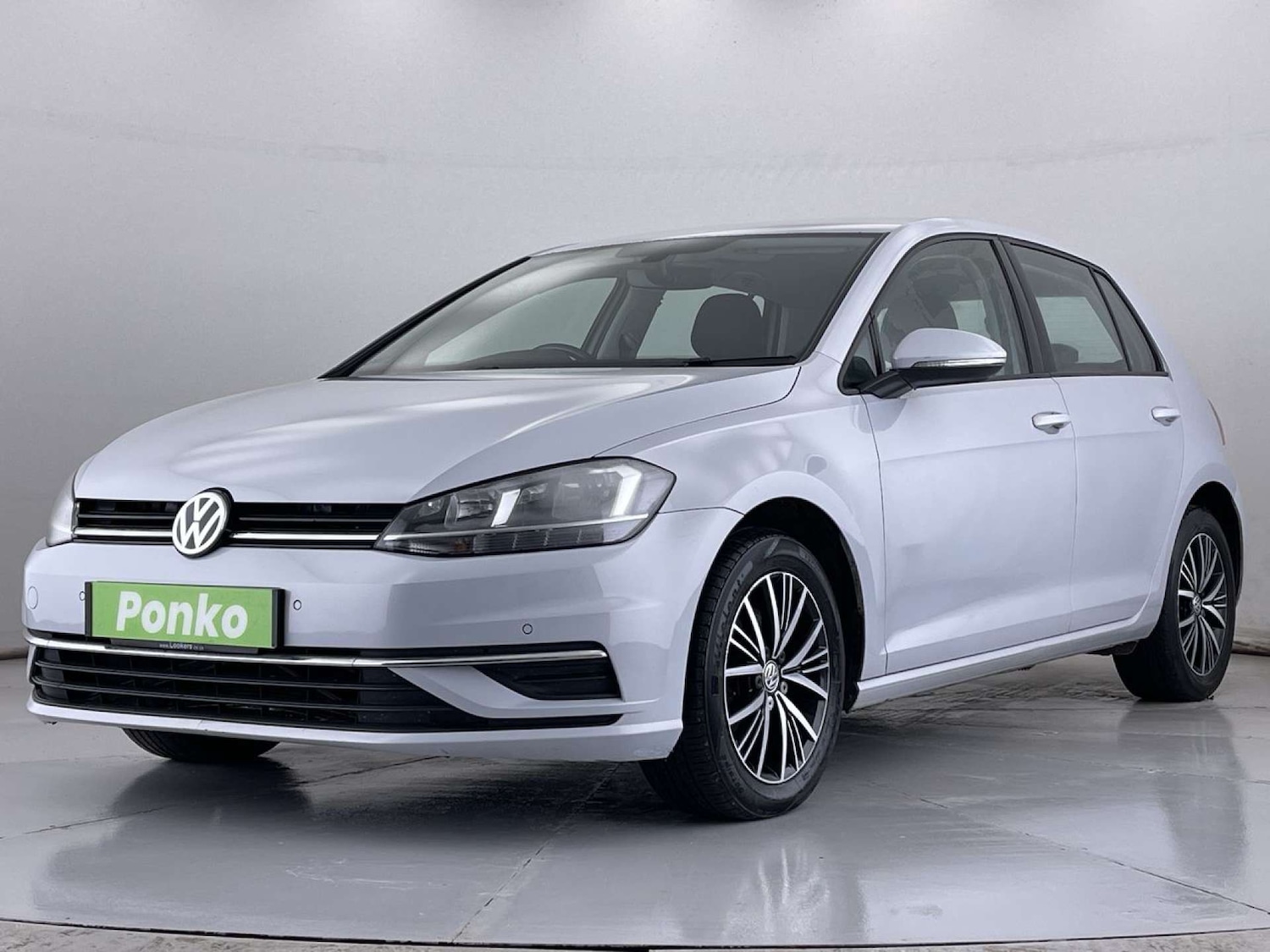 Used Volkswagen Golf 2018 for sale - 77245603: Photo 4