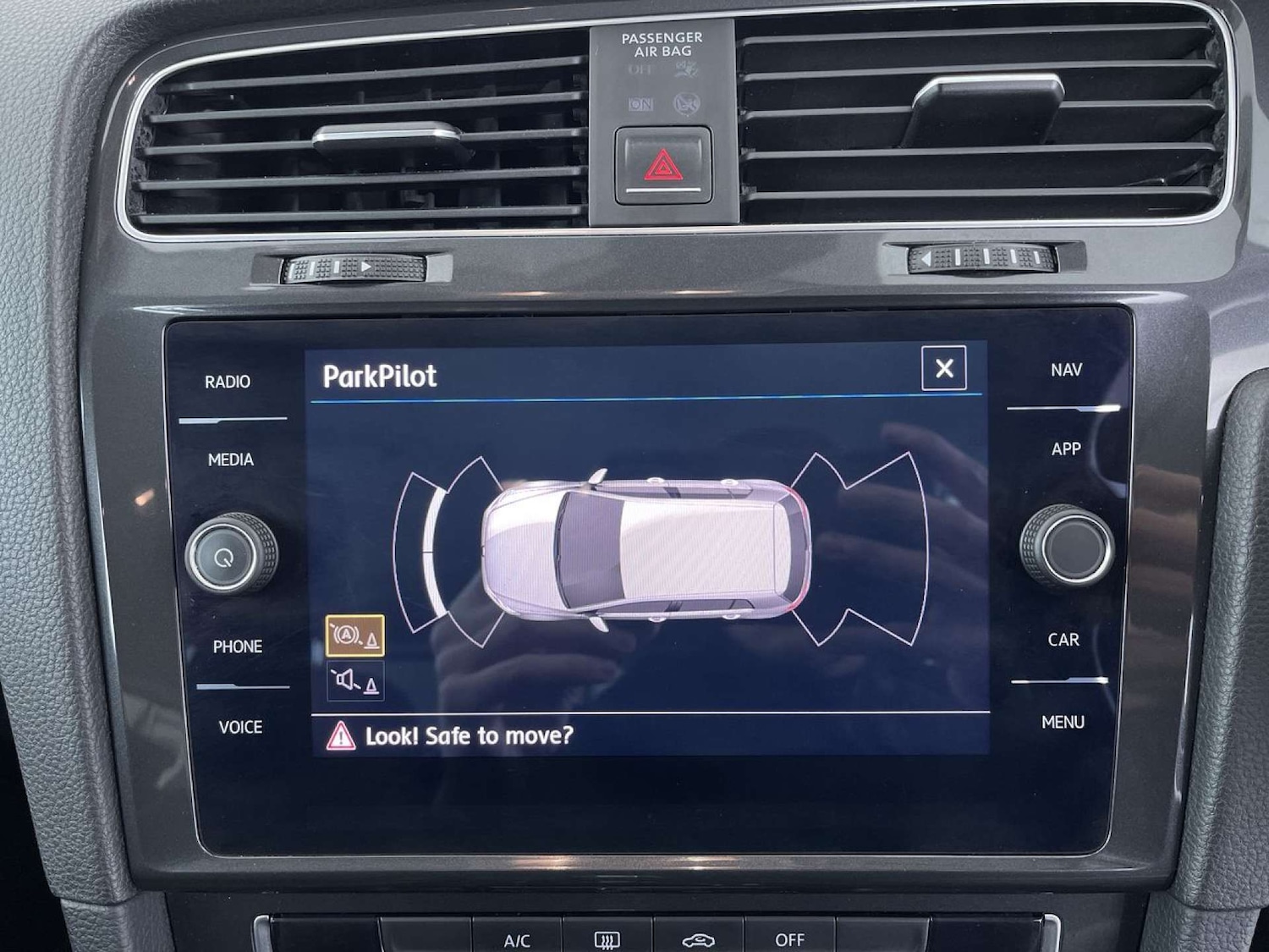 Used Volkswagen Golf 2018 for sale - 77245603: Photo 43