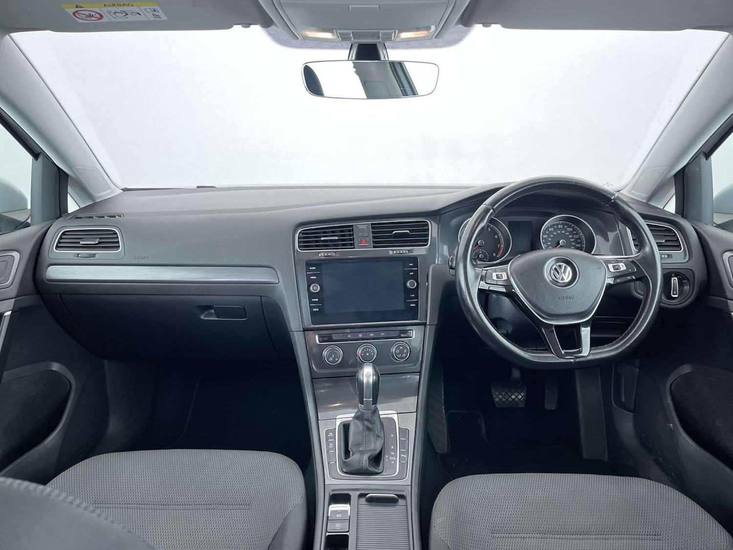 Used Volkswagen Golf 2018 for sale - 77245603: Photo 8