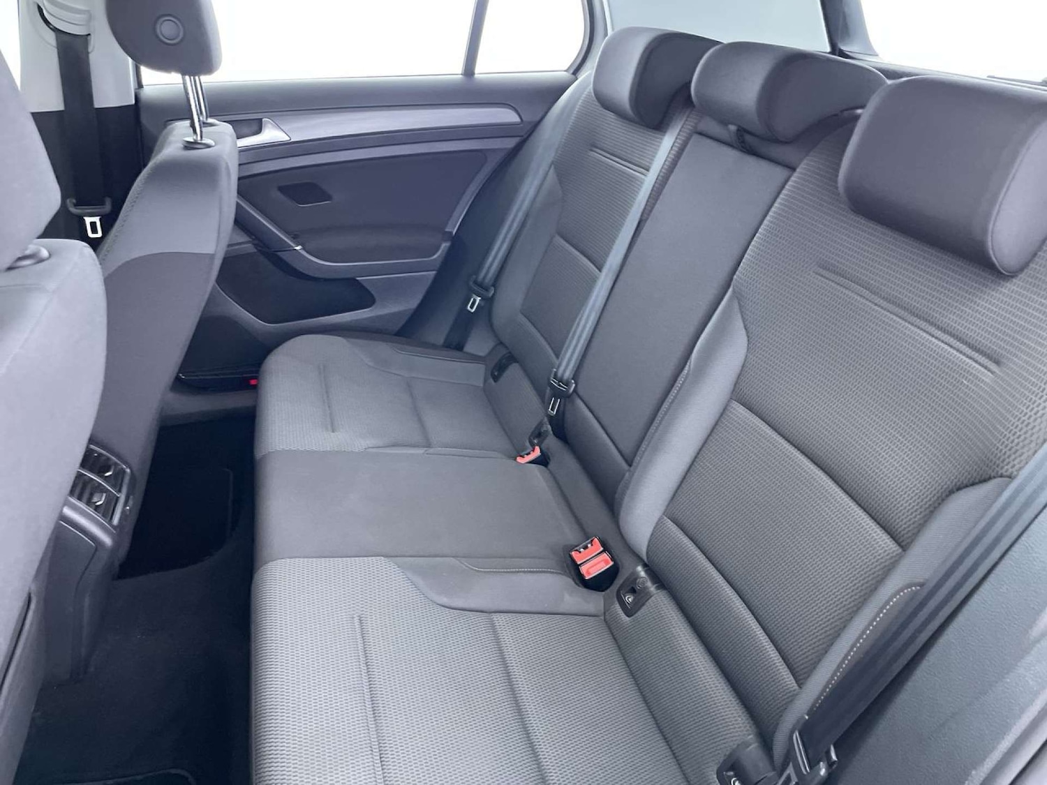 Used Volkswagen Golf 2018 for sale - 77245603: Photo 9