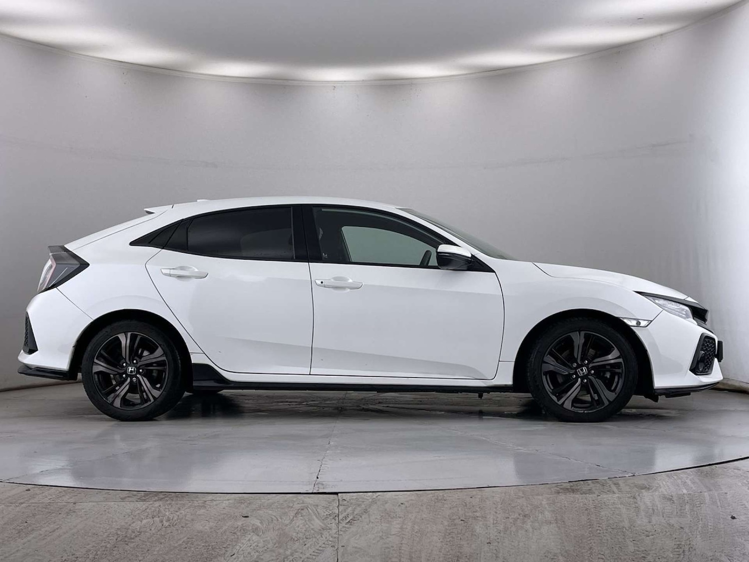 Used Honda Civic 2018 for sale - 76210028: Photo 15