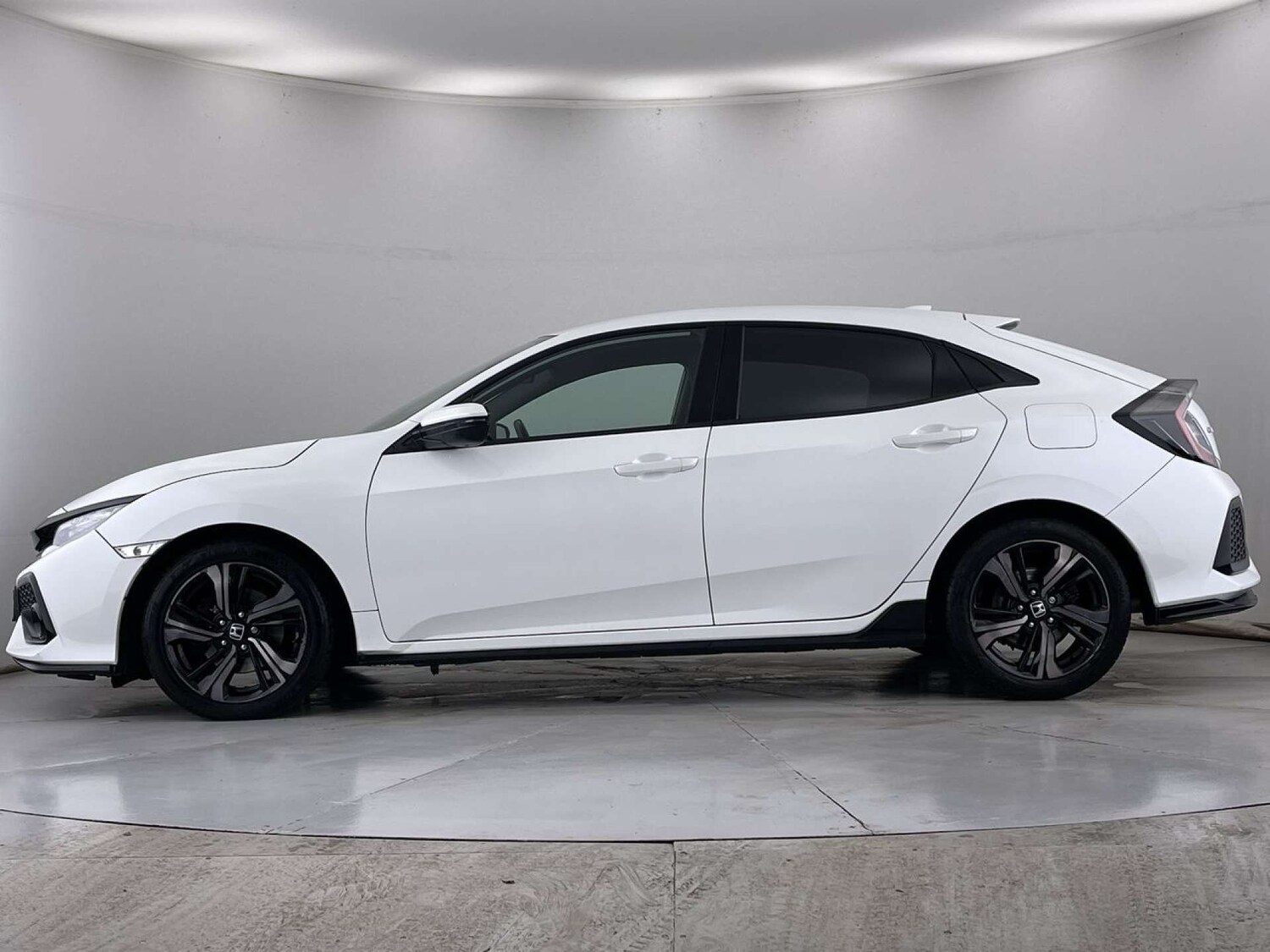 Used Honda Civic 2018 for sale - 76210028: Photo 16