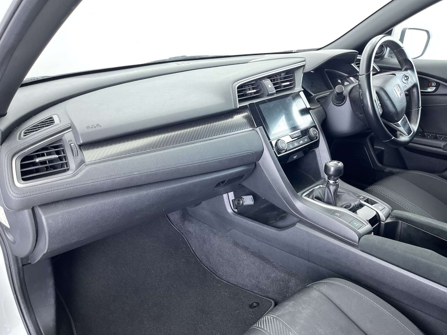 Used Honda Civic 2018 for sale - 76210028: Photo 32